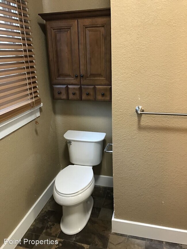 Foto del edificio - 3 br, 1 bath House - 240 E Clark St