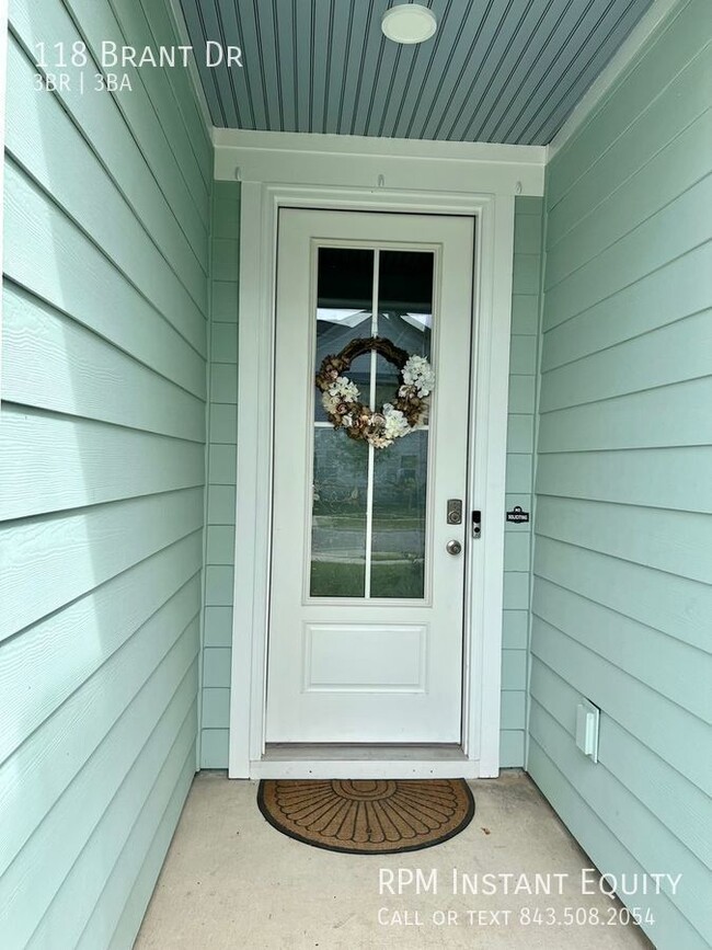 Foto del edificio - 118 Brant Dr