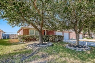 Building Photo - 3403 Sparta Dr