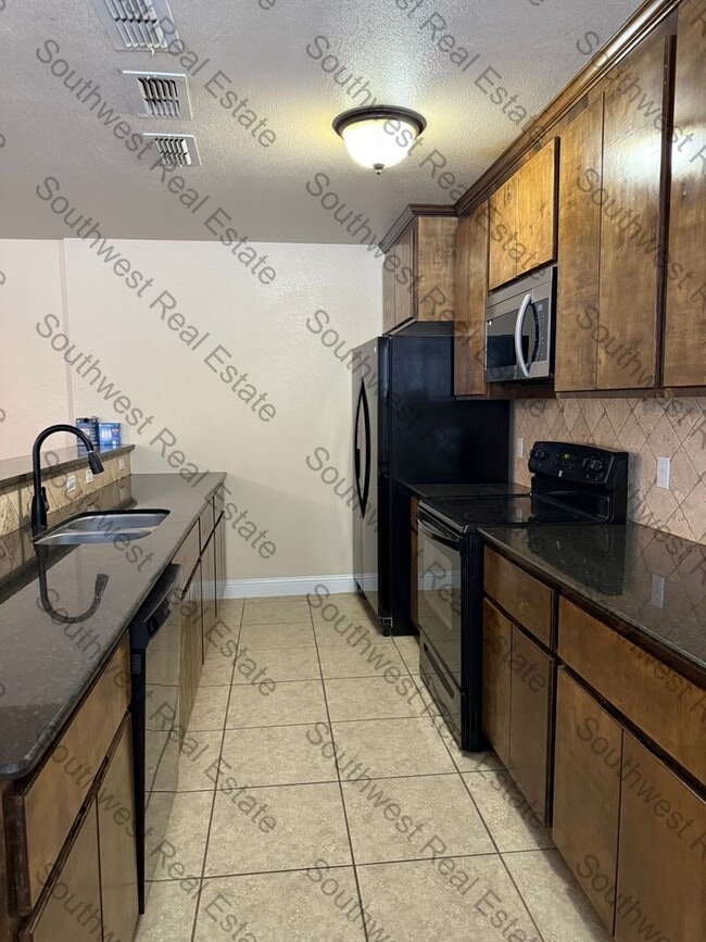 Building Photo - 301 Starlite Dr