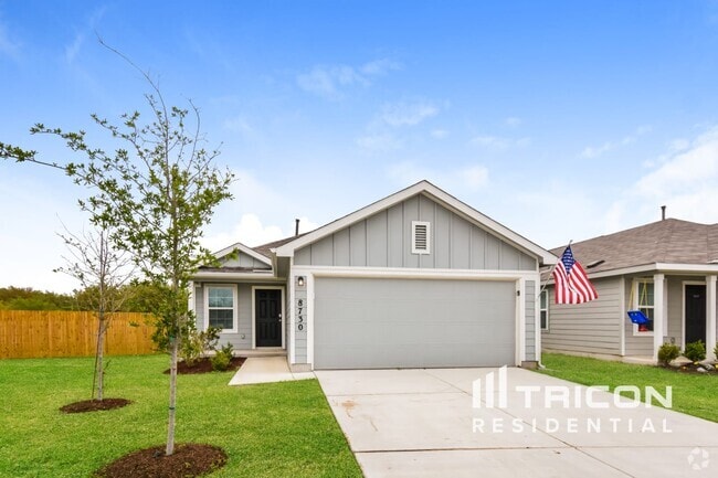 Building Photo - 8730 Segura Wy