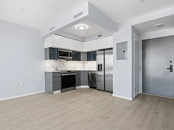 Foto del edificio - 2654 E 18th St