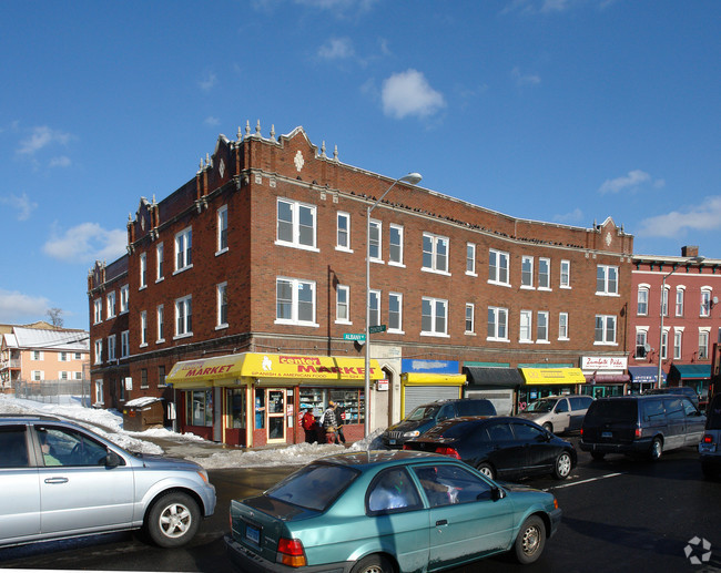 Primary Photo - 8 Center St