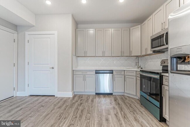 Foto del edificio - 2162 E Norris St