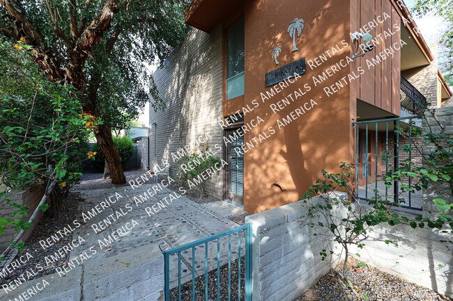 Foto del edificio - 4820 N Woodmere Fairway