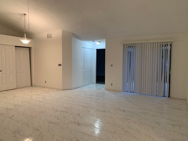 Building Photo - 4387  Woodstock Drive B West Palm Beach Fl...