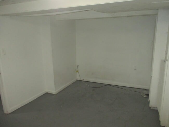 Building Photo - 1036 Wilmington Ave