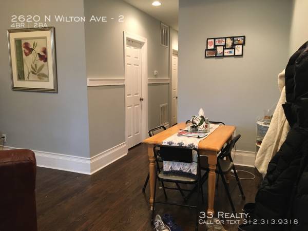 Primary Photo - 2620 N Wilton Ave