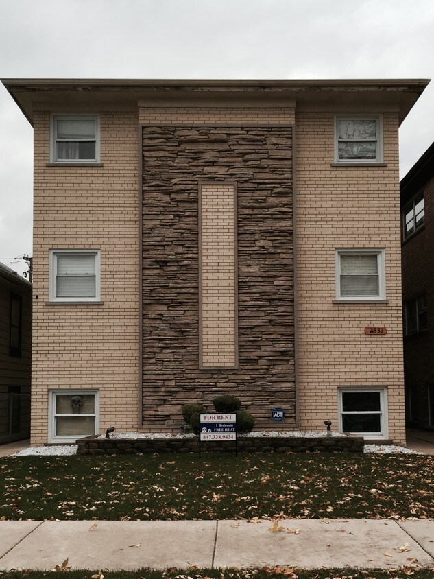Foto del edificio - 2331 N 72nd Ct