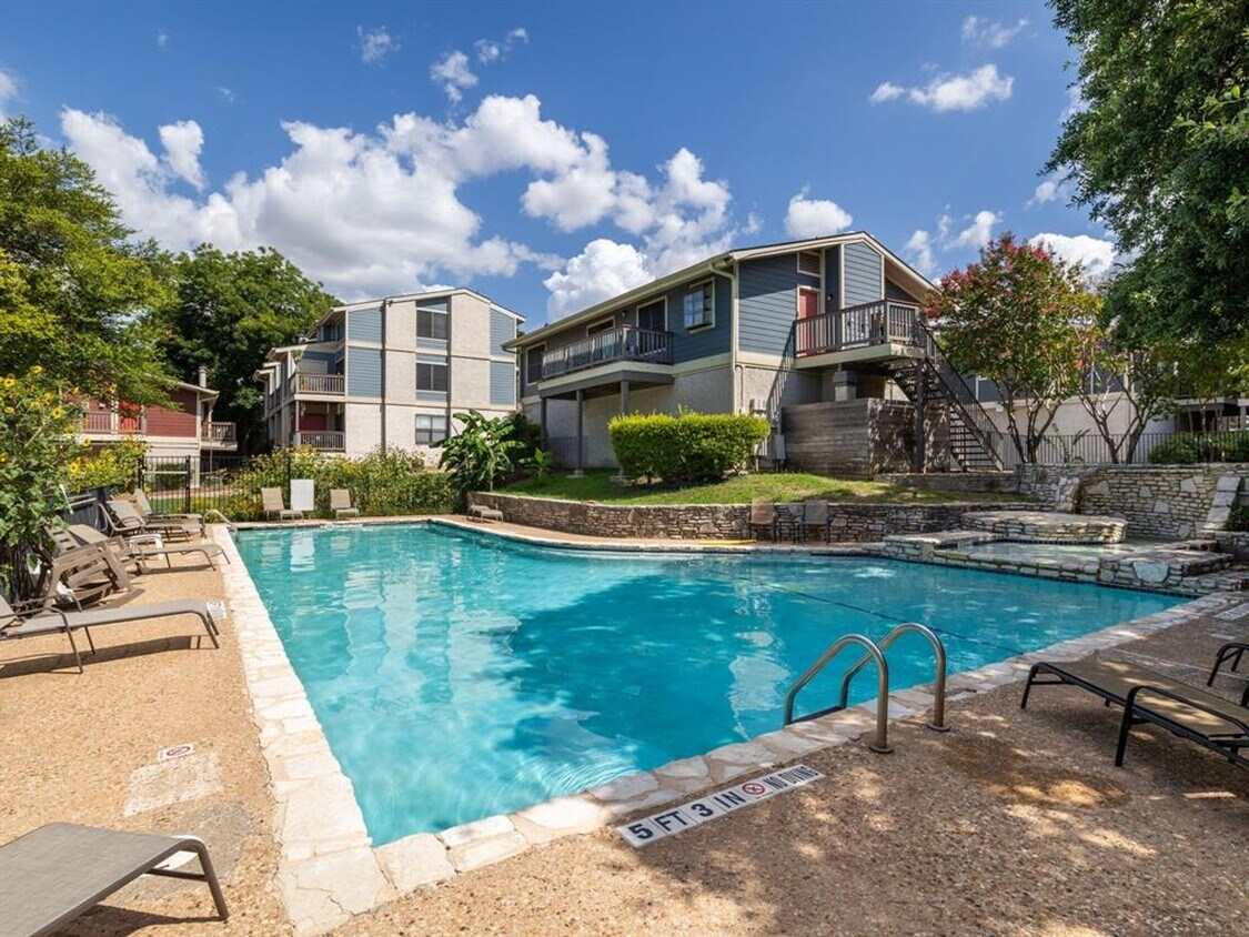 Primary Photo - Charming 2 bd 2 bath Condo in Travis Oaks ...