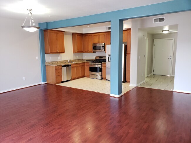 Foto del edificio - 360 W Avenue 26