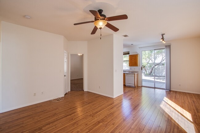 Building Photo - 8836 Iron Hitch Ave