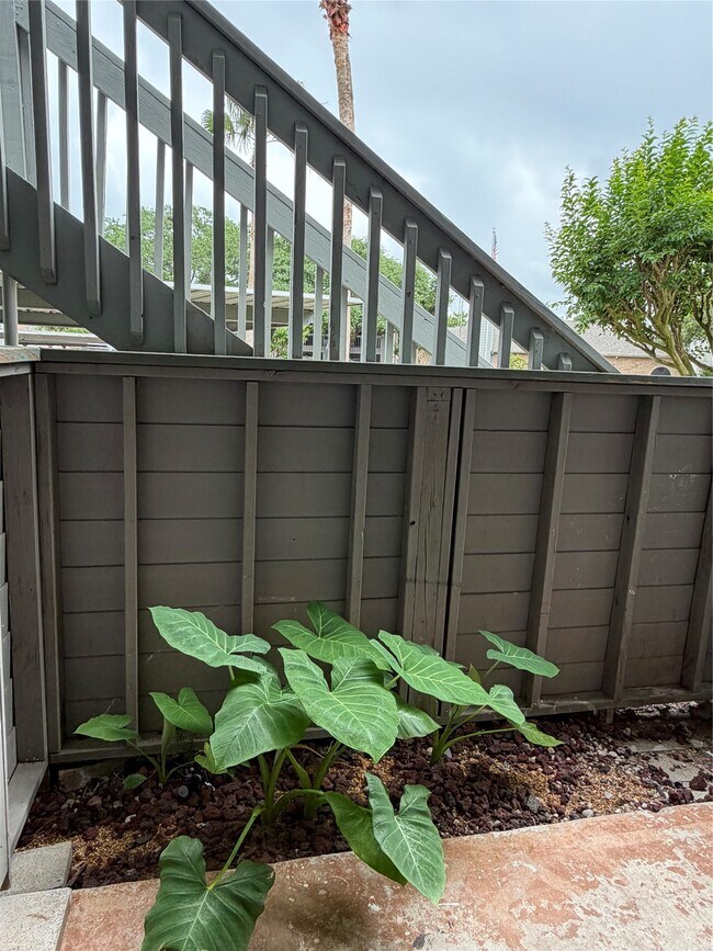 Foto del edificio - 260 El Dorado Blvd