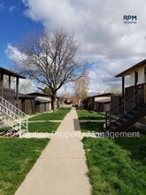 Building Photo - 450 W 4900 S