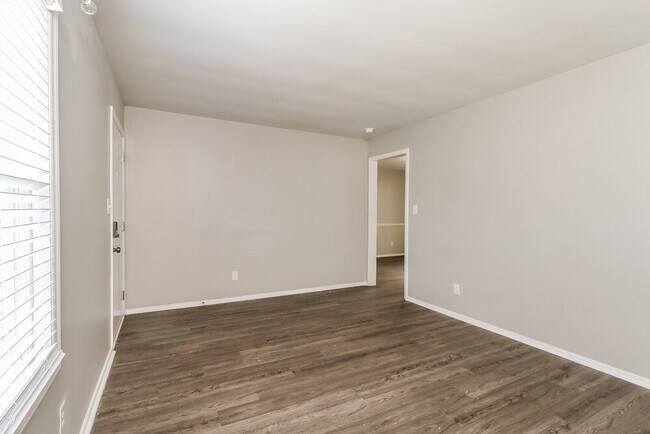 Foto del edificio - 619 Kentbrook Dr