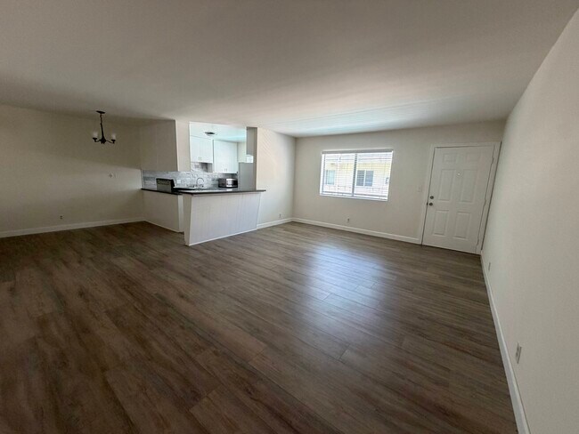 Foto del edificio - 4358 Mammoth Ave