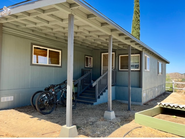 Building Photo - 46155 Palomino Rd