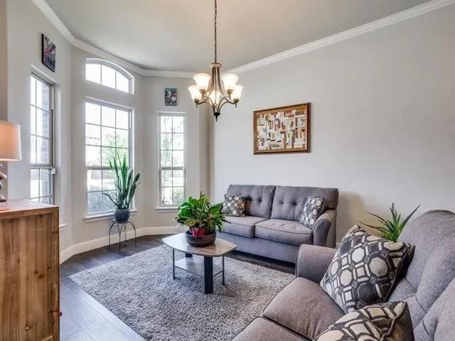 Foto del edificio - 321 Valentino Wy