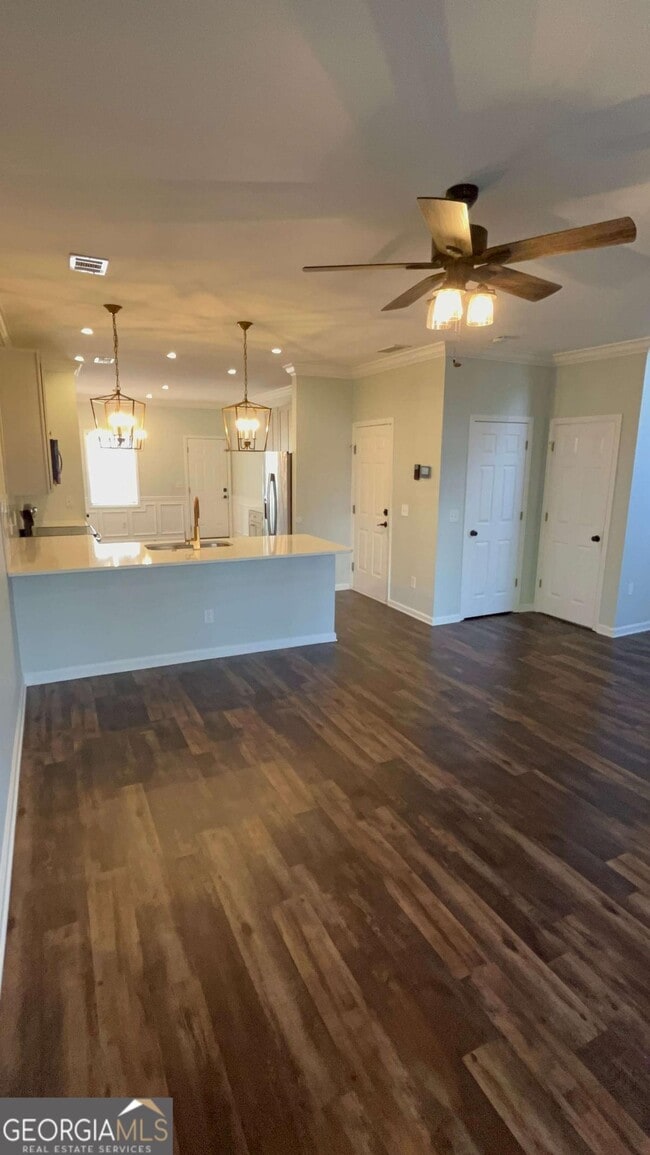 Building Photo - 392 Mill Pond Crossing