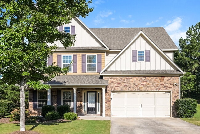 Building Photo - 2048 Woodland Brook Dr