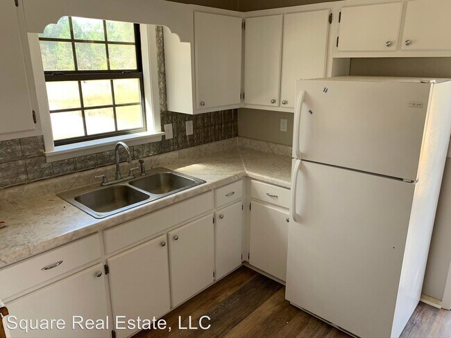 Building Photo - 2 br, 1 bath House - 53 County Road 469