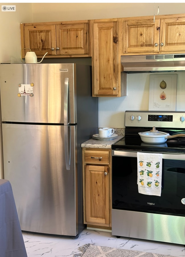 Kitchen - 91 Faith St