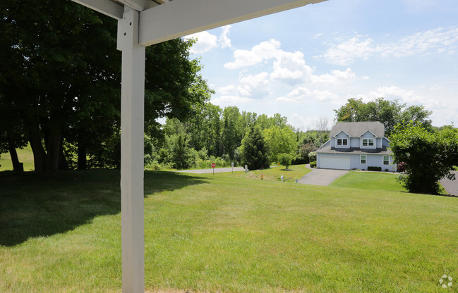 Building Photo - Strawberry Ridge Apartments