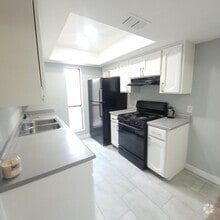 Building Photo - 3131 W Cochise Dr