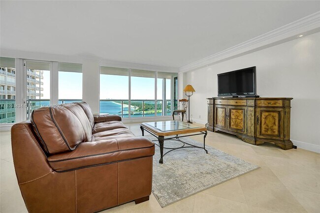 2100 S Ocean Ln Unit 1808 photo'