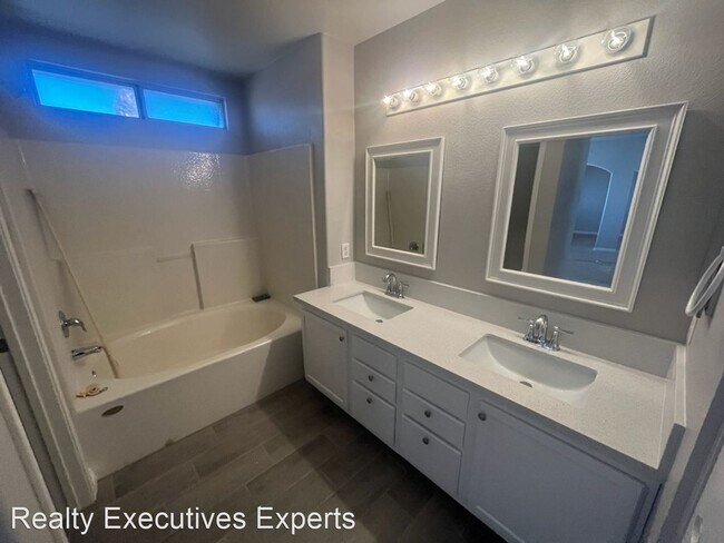 Foto del edificio - 3 br, 2.5 bath House - 922 Drumgooley Ct