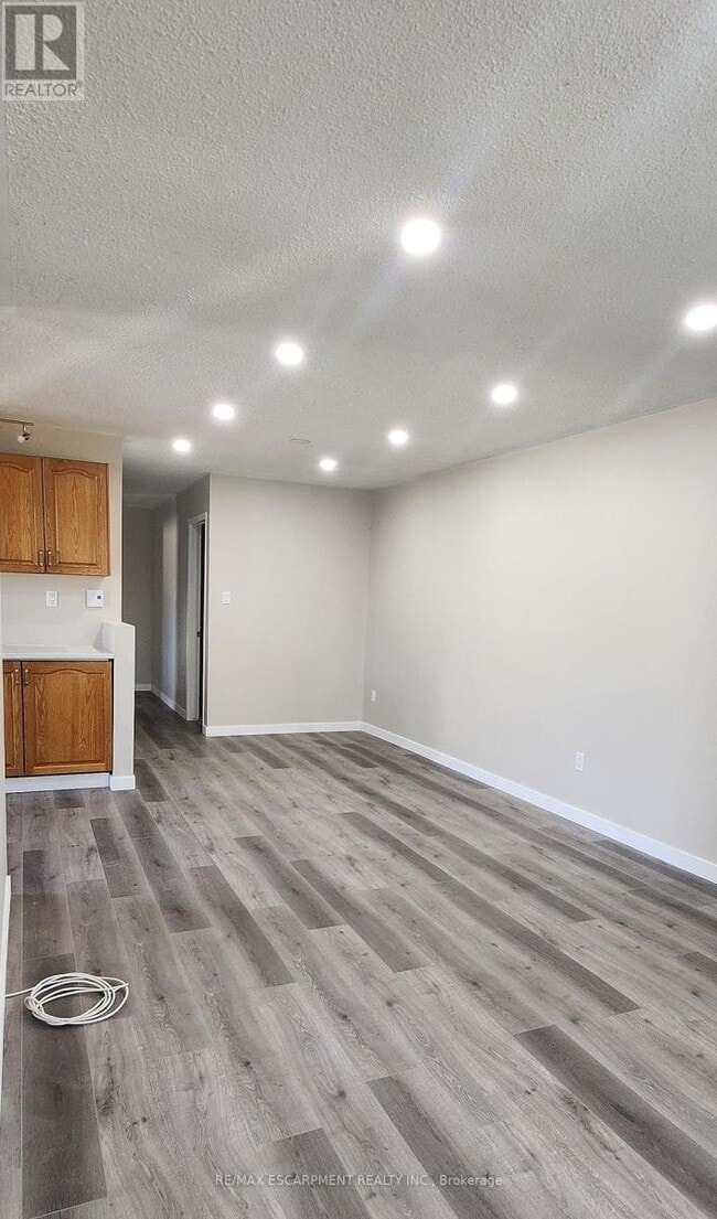 Photo du bâtiment - 25 Sheldon St