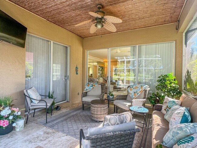 Foto del edificio - ** BEAUTIFUL MODERN HEATED POOL HOME IN THE VINEYARDS ** SEASONAL ONLY ** AVAILABLE OFF-SEASON MO...