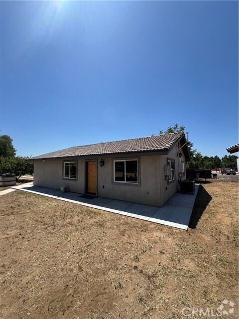 Building Photo - 10502 Campbell Ave