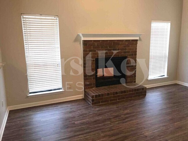 Foto del edificio - 7098 Maryland Ct