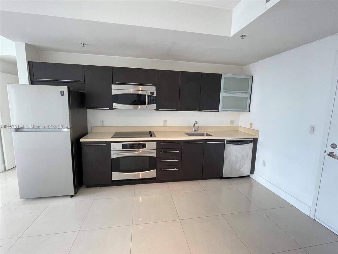 Foto principal - 90 SW 3rd St