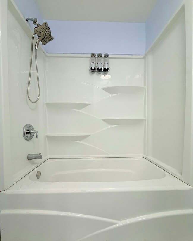 Foto del edificio - 8148 Murray Hill Dr