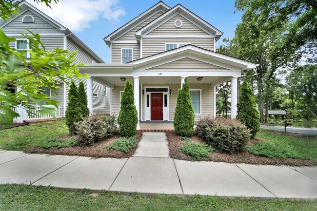 Foto del edificio - Two Story Cottage In Historic Waxhaw