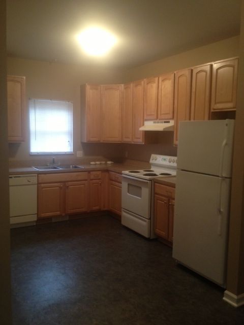 Building Photo - 4 br, 2 bath House - 49 N Midland Dr 49 N ...