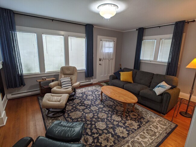Foto del edificio - Fully furnished 1 bed 1 bath in Port Angeles
