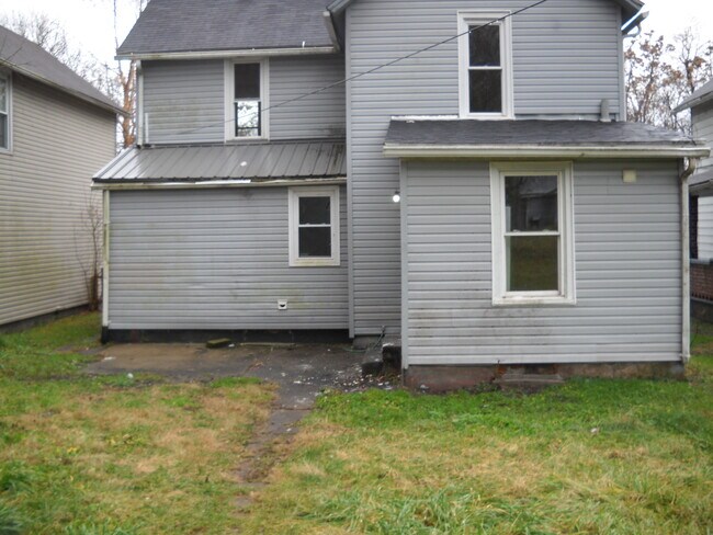 Building Photo - 336 Washington St