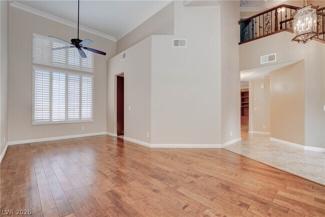 Foto del edificio - 1748 Royal Canyon Dr