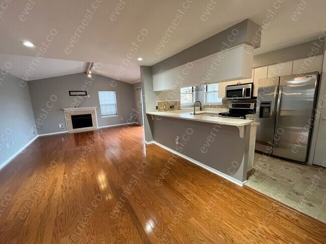 Building Photo - 6630 Fieldstone Ct