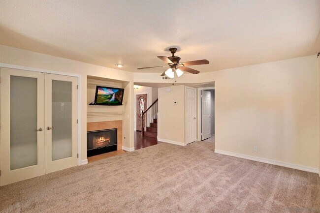 Foto del edificio - 4 Bedroom/2.5 Bathroom Home in Poway with ...