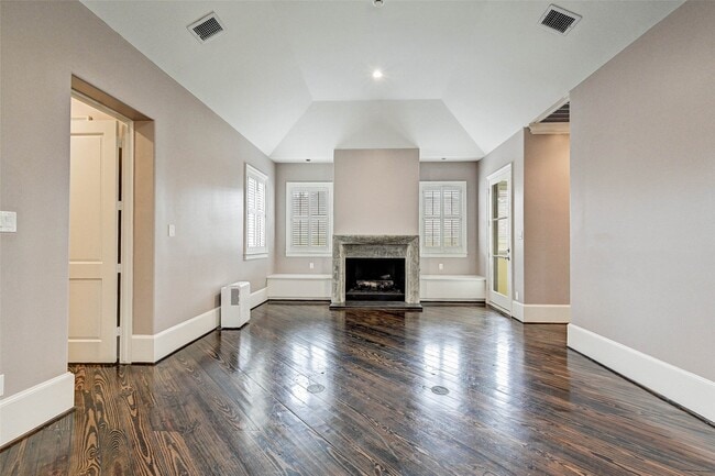 Building Photo - 3128 Alabama Ct