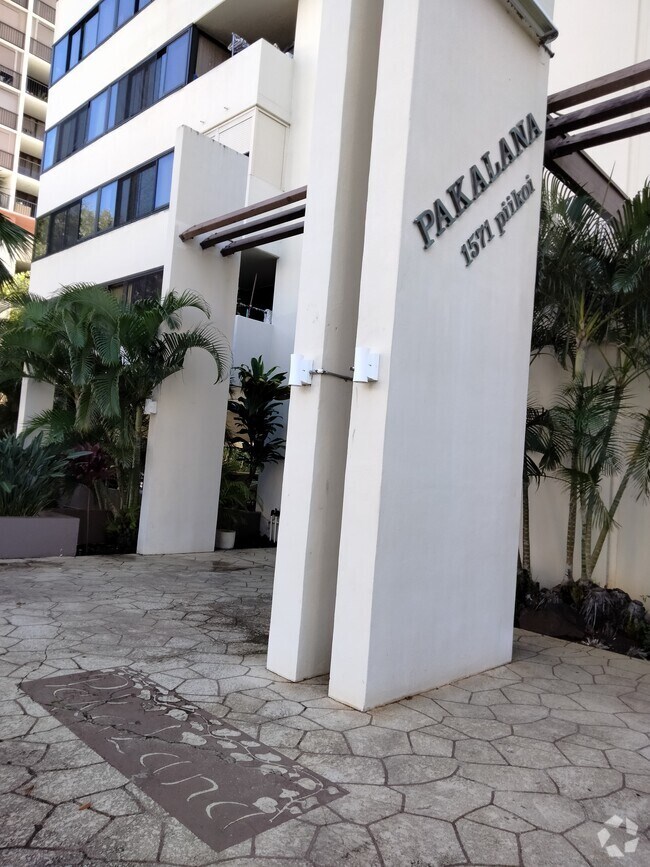 New Makiki Apartments for Rent with Washer & Dryer Honolulu, HI 3