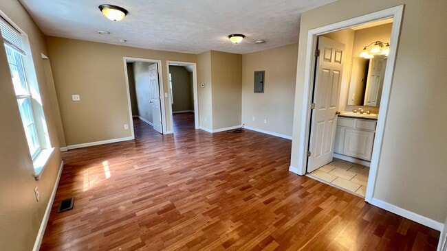 Foto del edificio - 520 Henry Ave SE