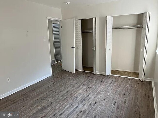 Foto del edificio - 7203 Fowler St