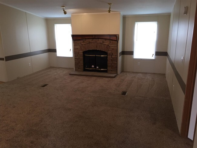 Building Photo - 18546 Lister Ct