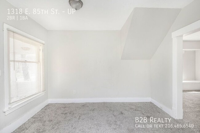 Building Photo - 1318 E 85th St