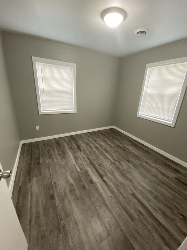 Foto del edificio - 1912 Overbrook Dr